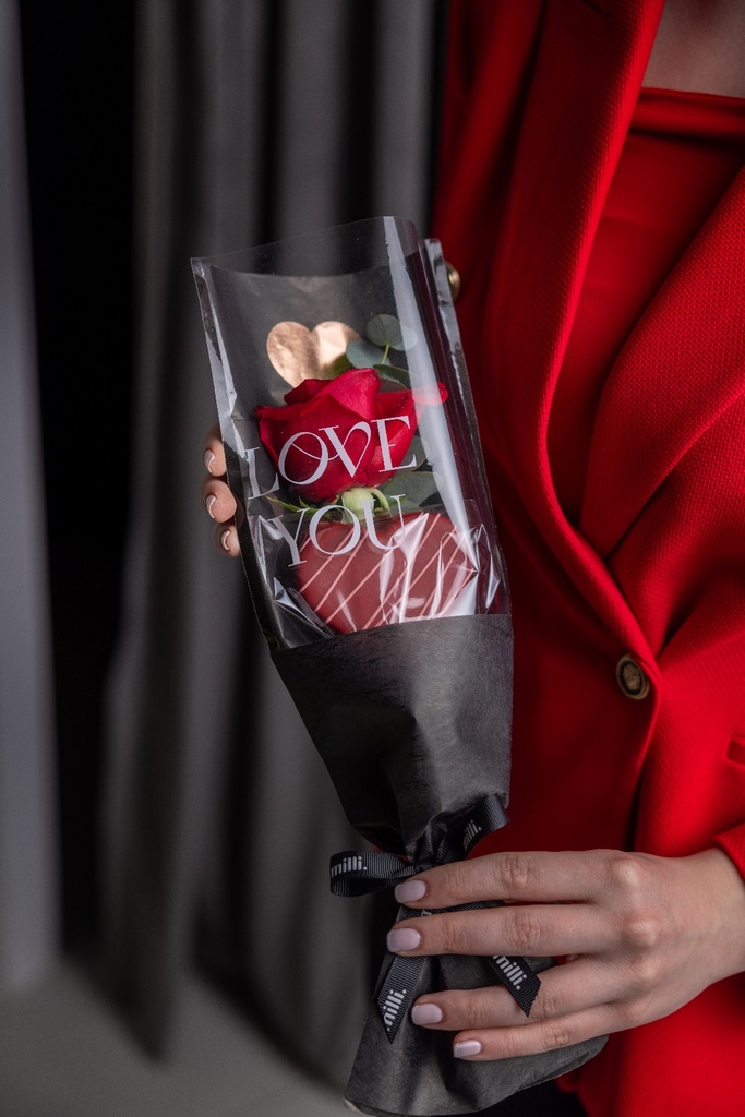 Nor Single Rose Bouquet With Cake pop