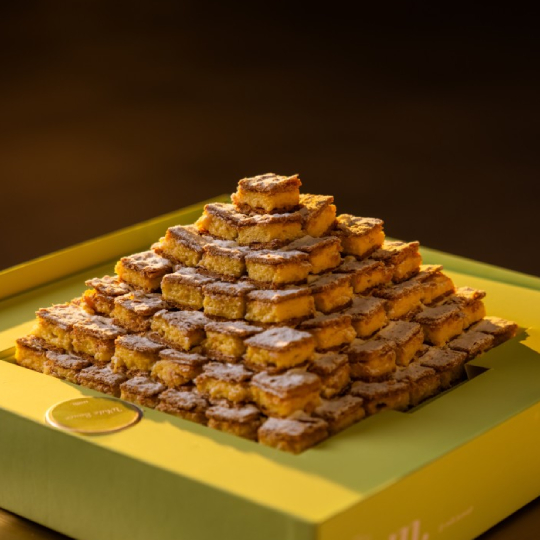 Mille-feuille Pyramid